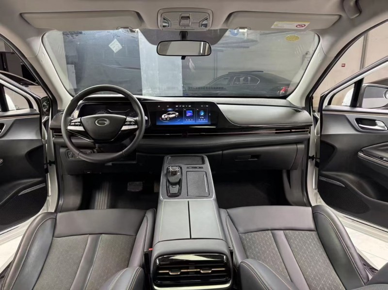 成都24年传祺埃安S8