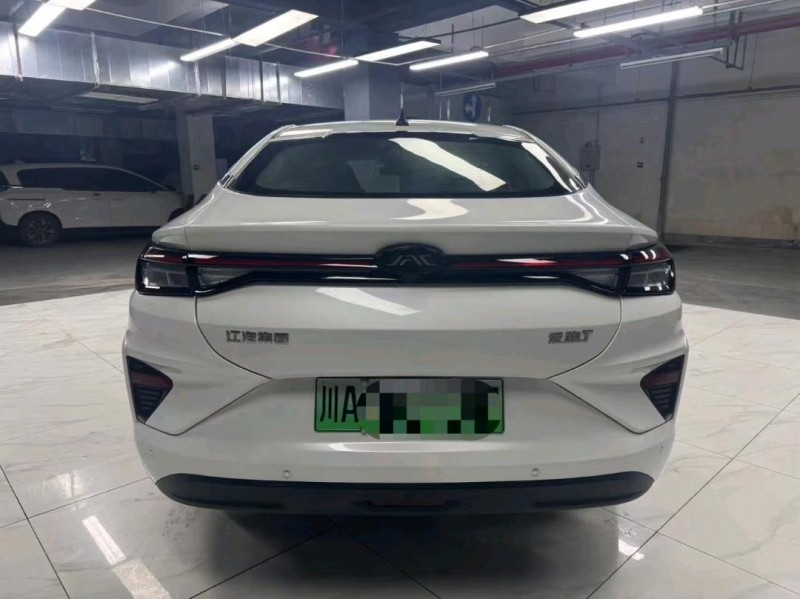 成都24年江淮爱跑5