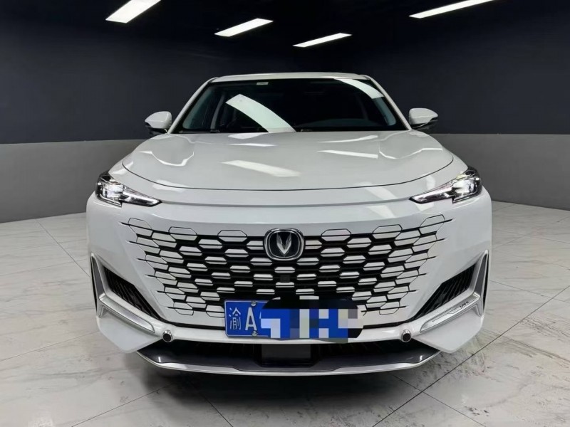 成都21年长安汽车UNI1