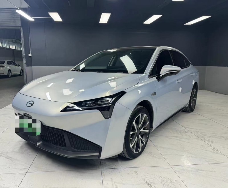 成都22年传祺埃安S2