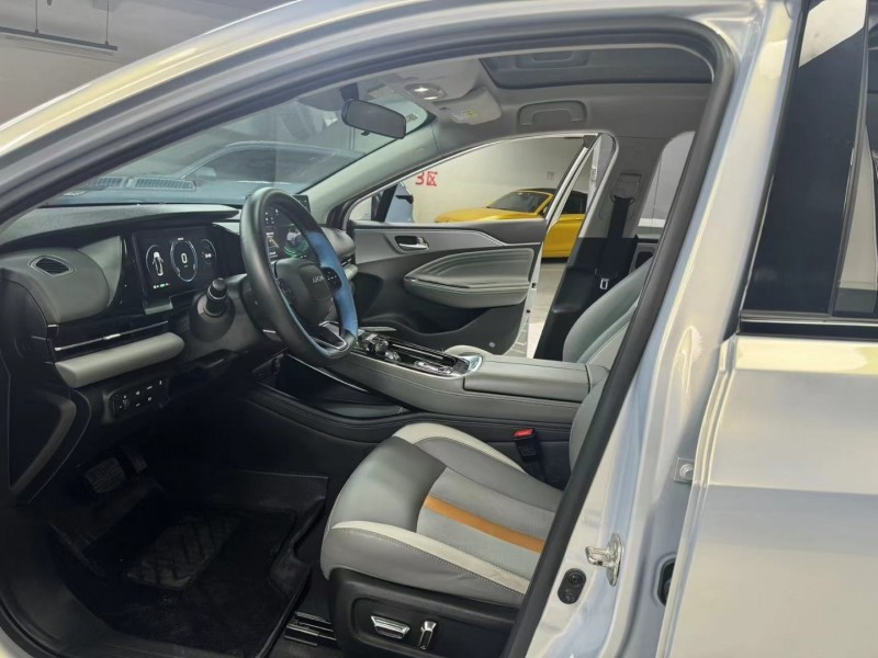 成都22年传祺埃安S4