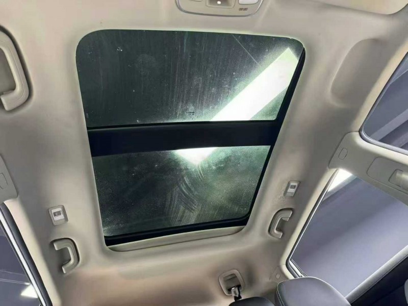 成都19年吉利博越4