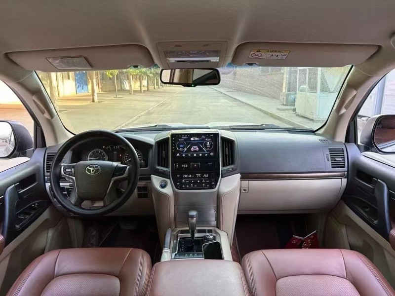 唐山19年丰田兰德酷路泽2