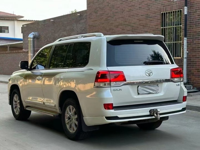 唐山19年丰田兰德酷路泽7