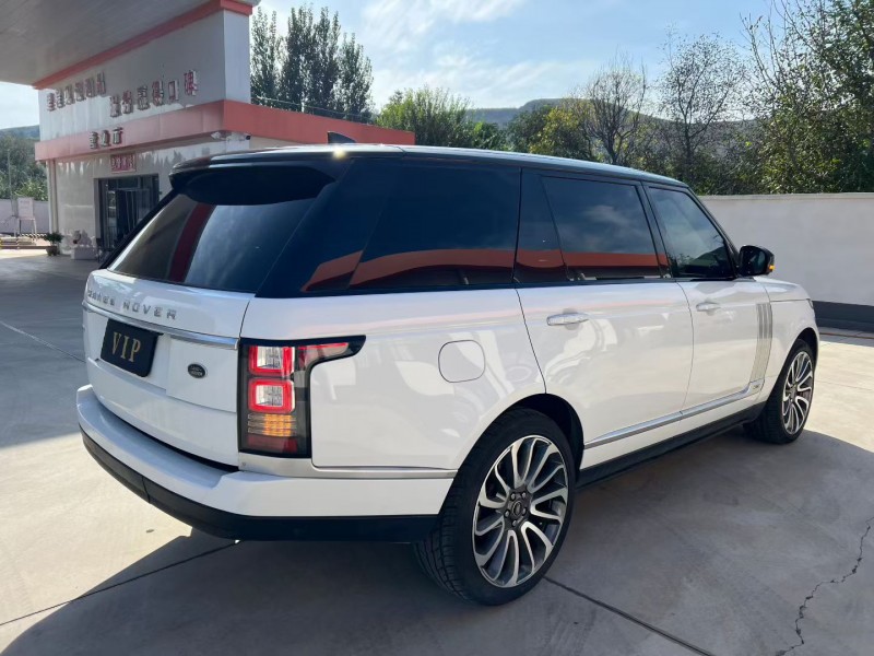 唐山18年路虎揽胜行政9