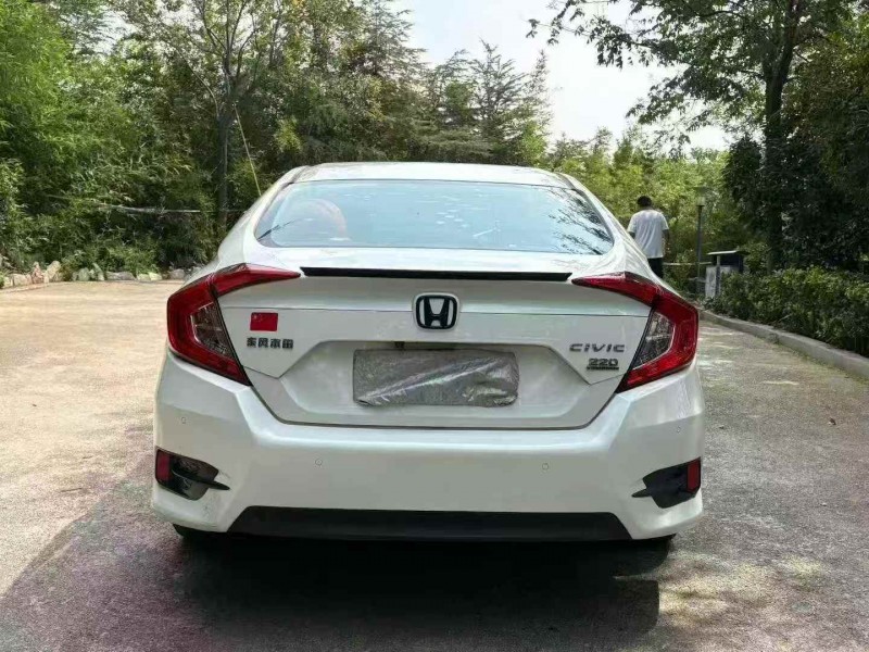 青岛19年本田思域9