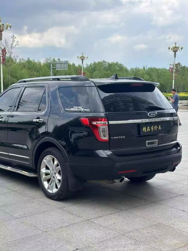 吉林15年福特探险者6