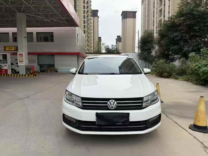 秦皇岛16年大众桑塔纳1