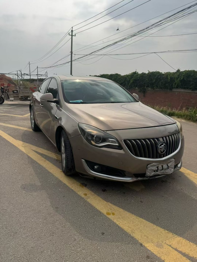 新乡15年别克君威3