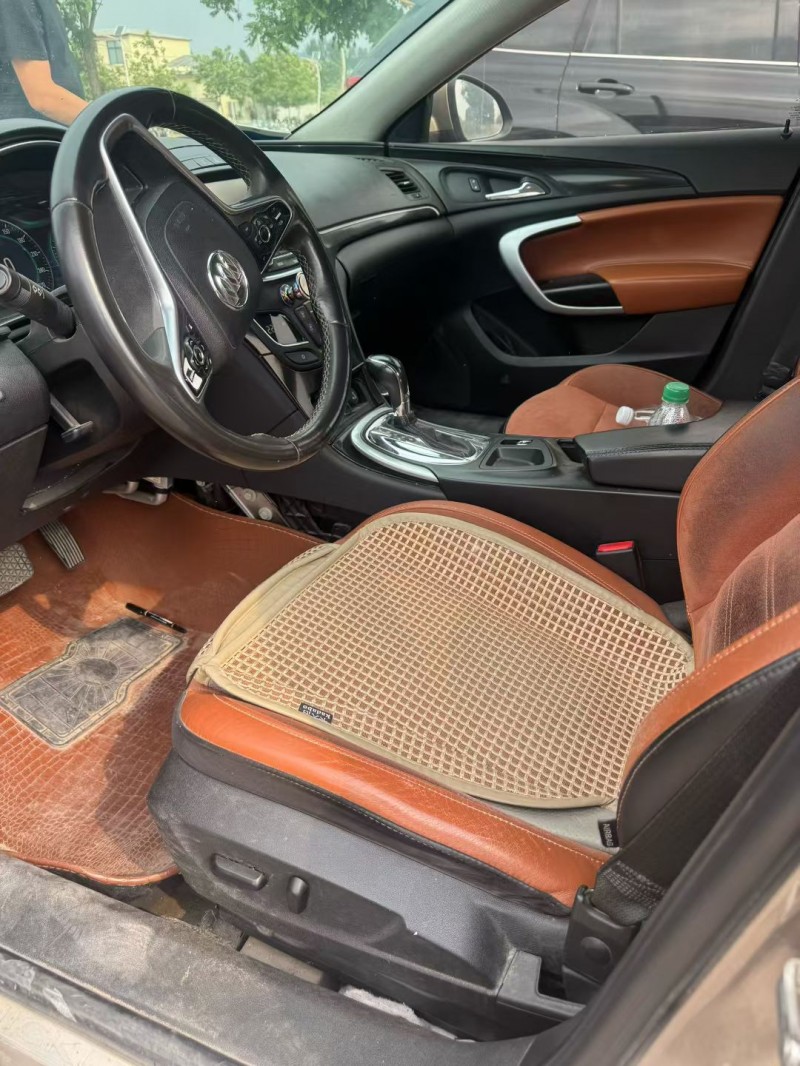 新乡15年别克君威4