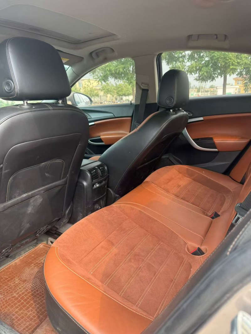 新乡15年别克君威6