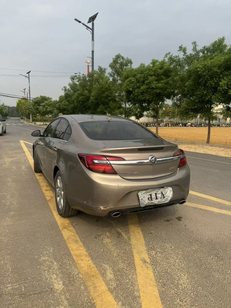 新乡15年别克君威7