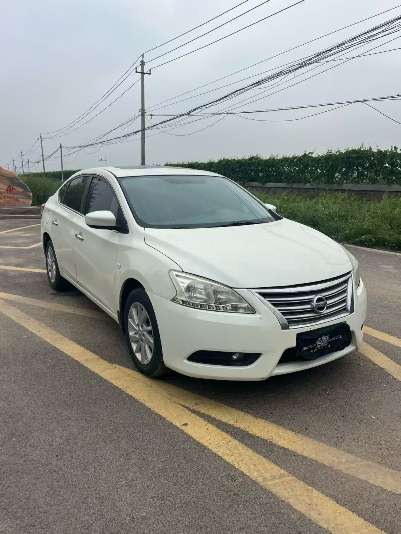 新乡15年日产轩逸3