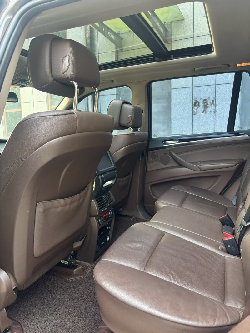 吉林11年宝马X59