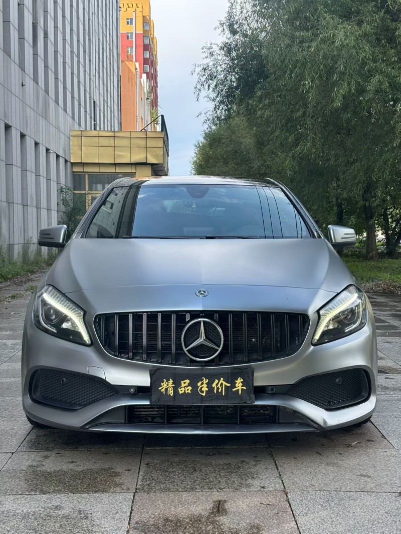 吉林18年奔驰A1