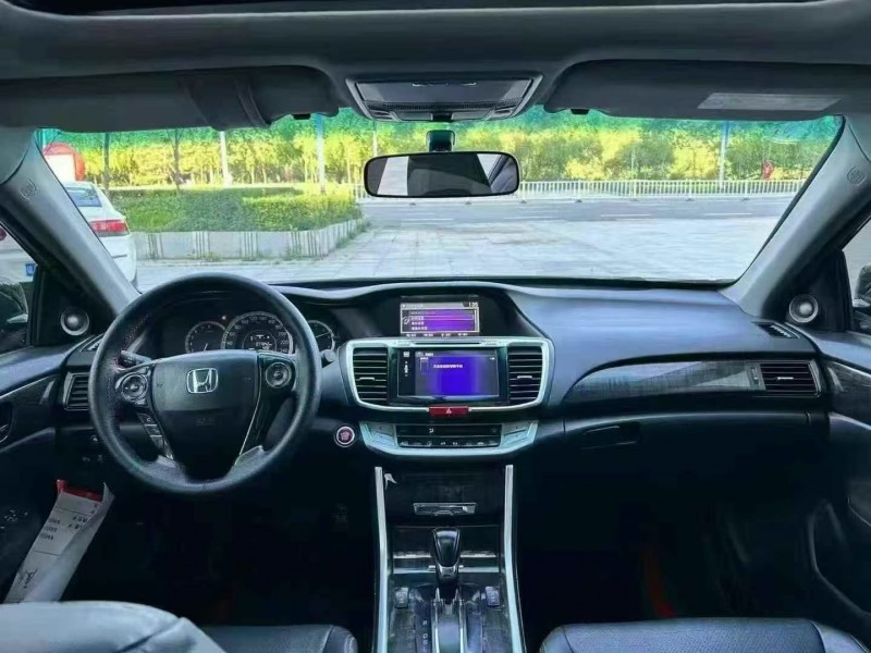 吉林16年本田雅阁6