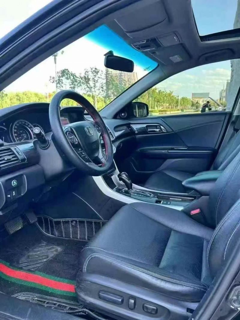 吉林16年本田雅阁7