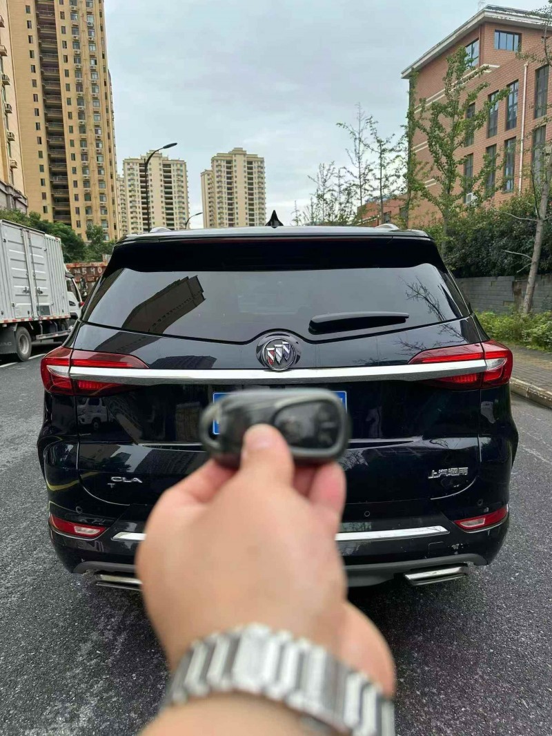 淮南20年别克昂科旗9