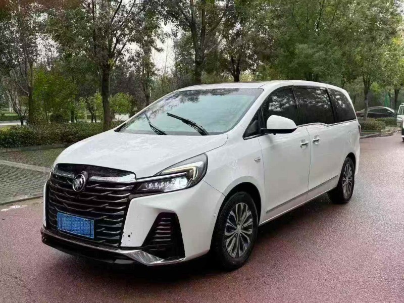 泰安21年别克GL82