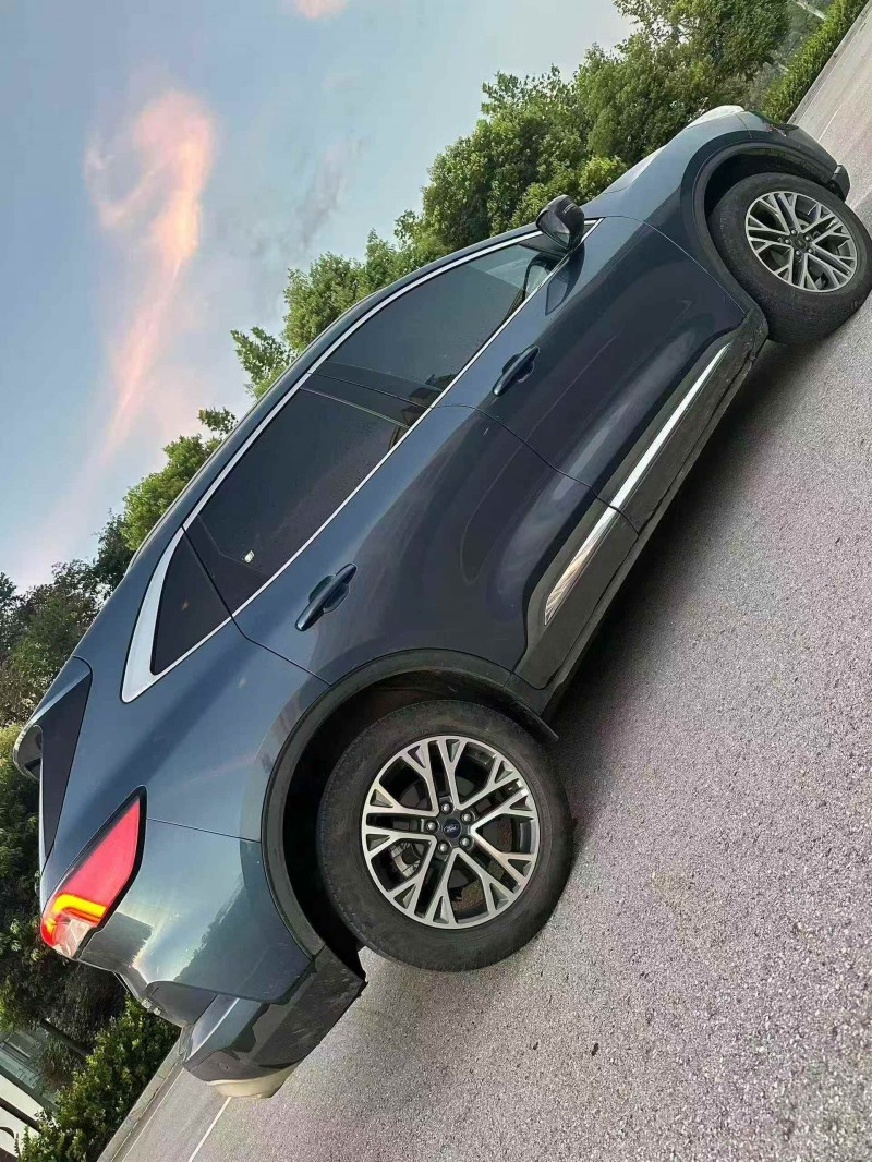 泸州23年福特锐际9