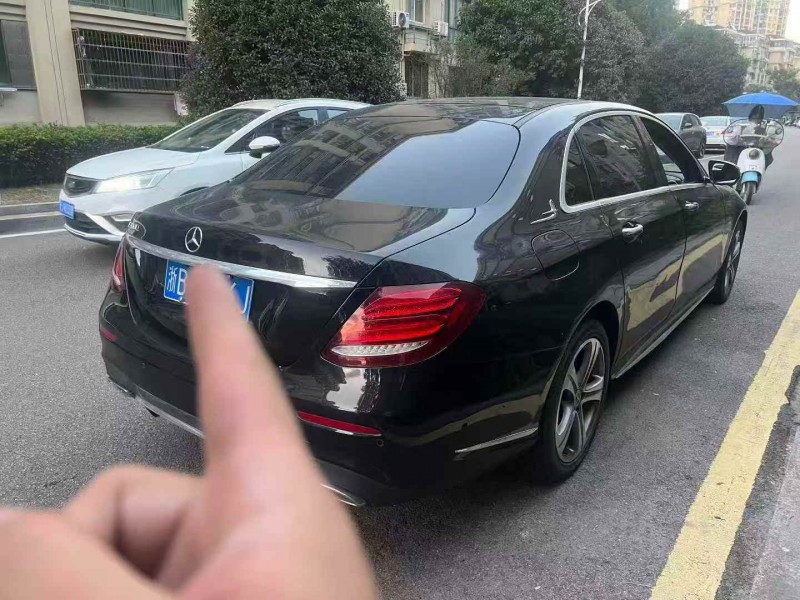金华19年奔驰E7