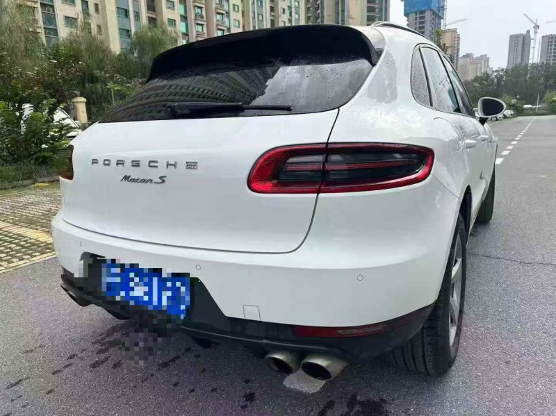 安阳16年保时捷Macan8