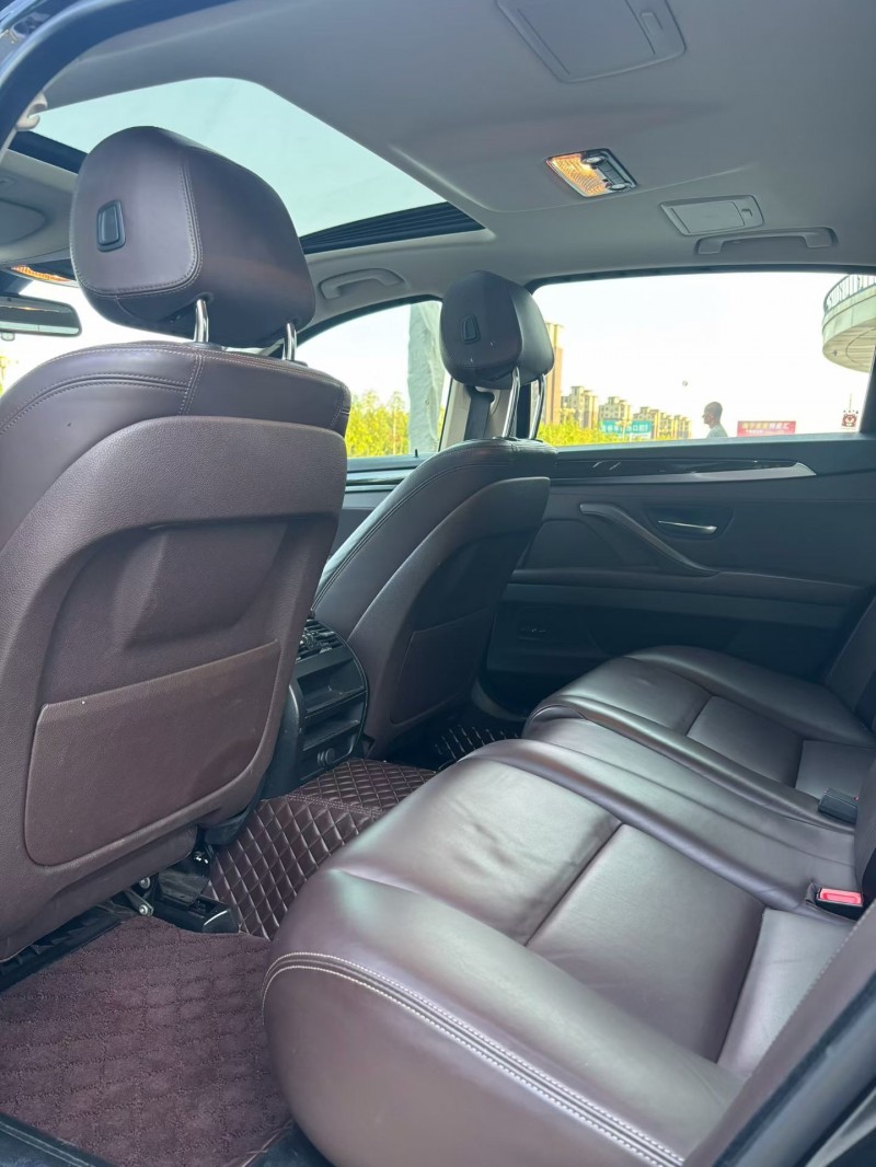 吉林17年宝马5系9