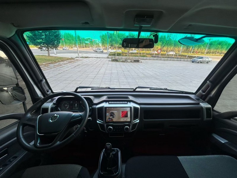 吉林25年飞碟箱货货车9