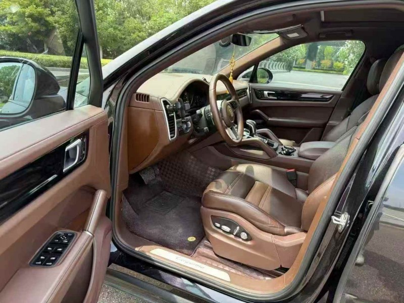 徐州19年保时捷卡宴5