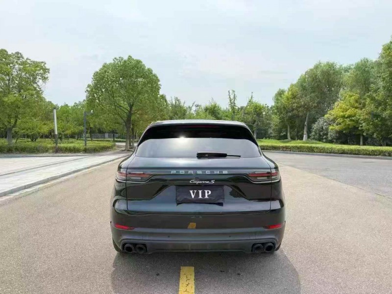 徐州19年保时捷卡宴8