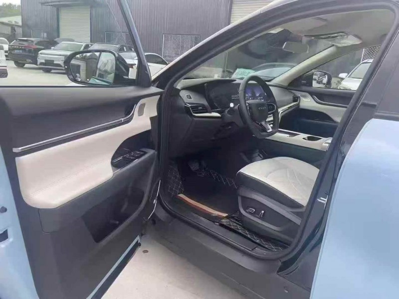 六盘水25年奇瑞舒享家6