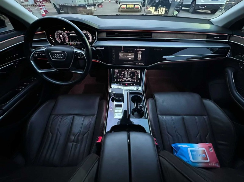 徐州21年奥迪A8L4