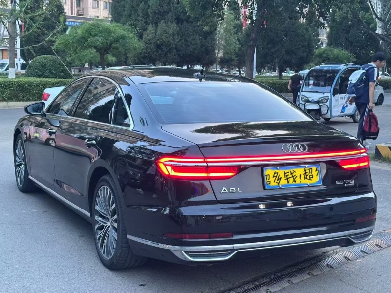 徐州21年奥迪A8L7