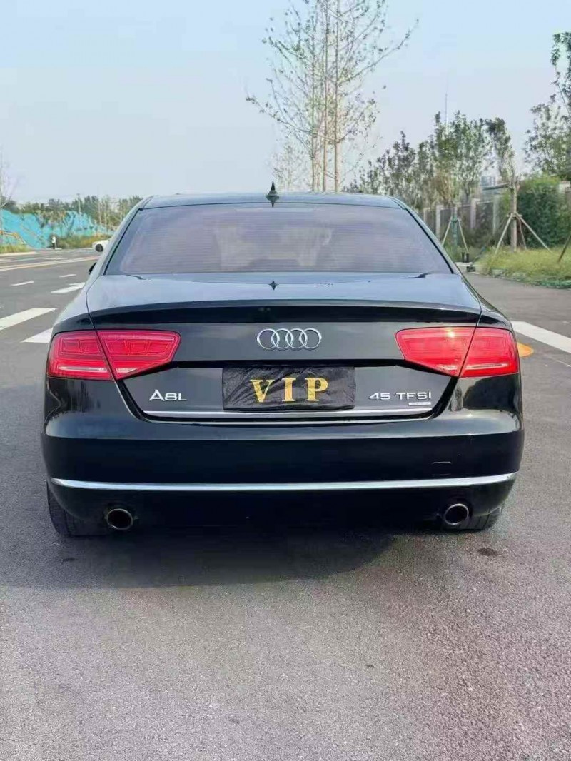 邯郸15年奥迪A8L9