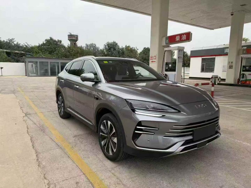 保定25年比亚迪宋2