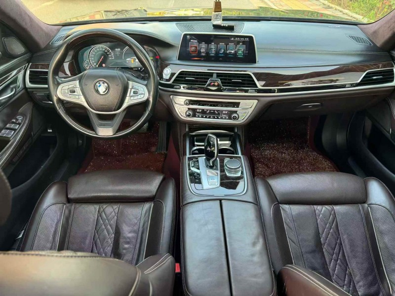 邢台16年宝马7系3