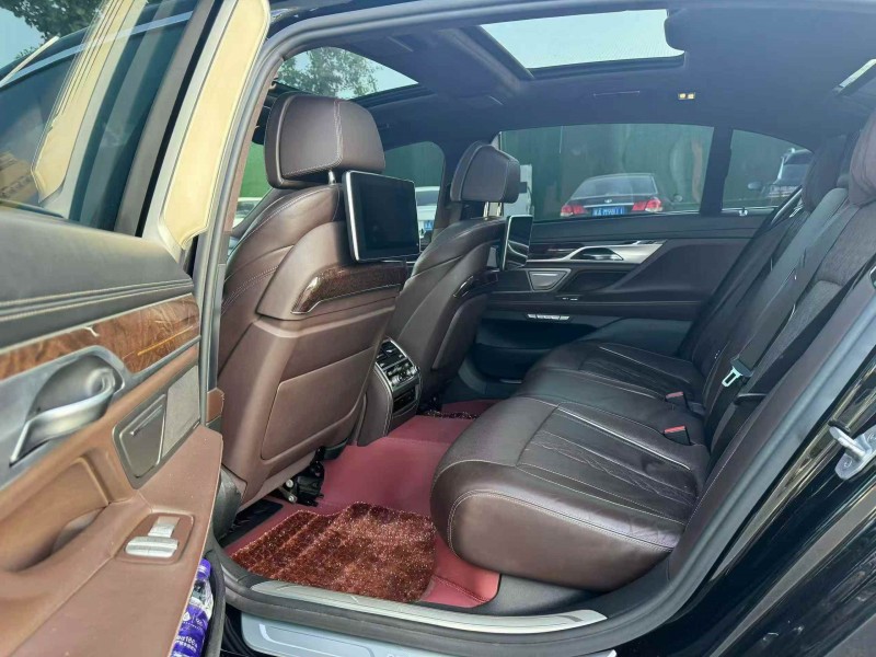 邢台16年宝马7系4