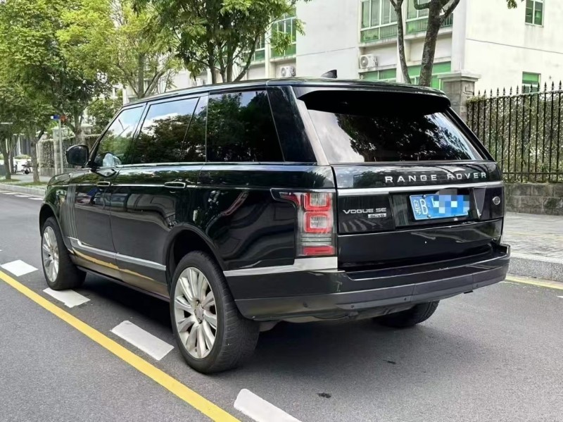 深圳17年路虎揽胜行政2