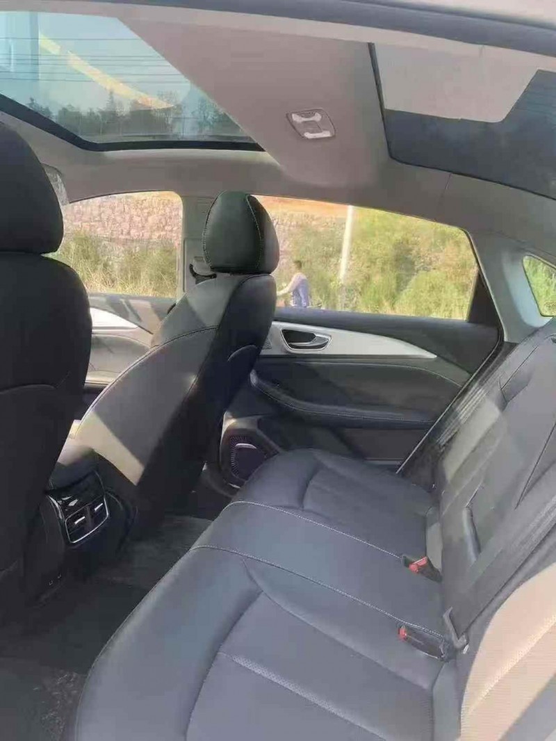 保定25年荣威i65