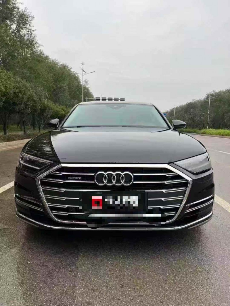 枣庄21年奥迪A8L1