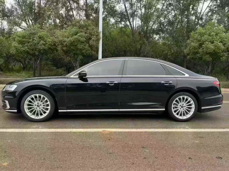 枣庄21年奥迪A8L8