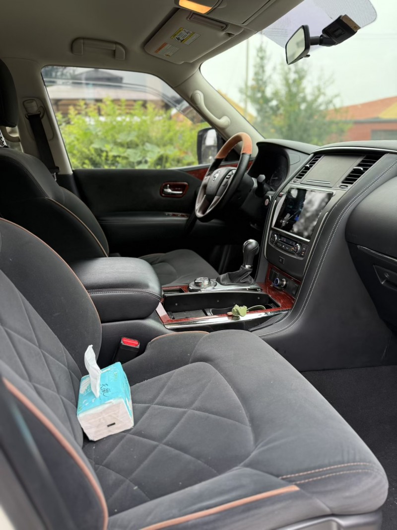 青岛19年日产途乐4