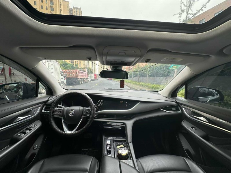 芜湖20年别克昂科旗4