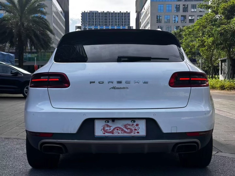 佛山15年保时捷Macan9