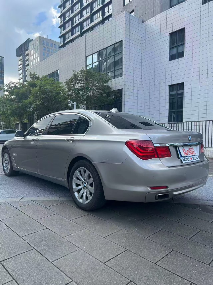 佛山12年宝马7系8