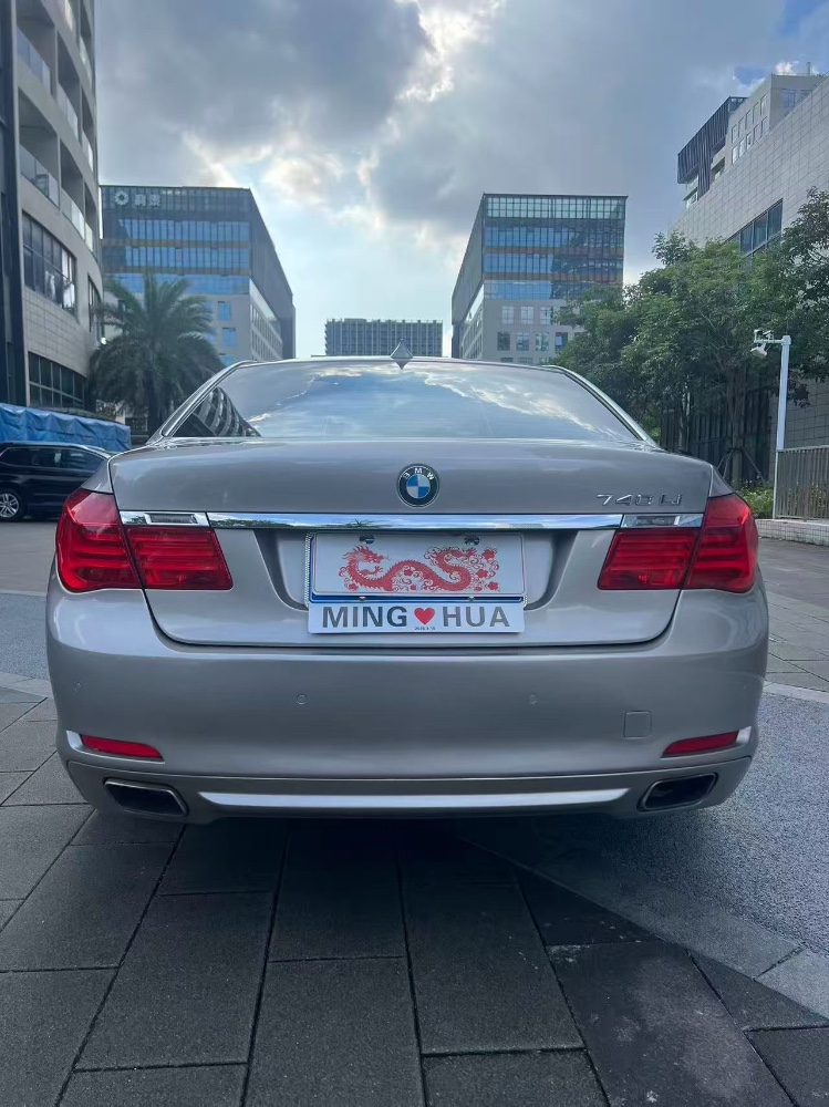 佛山12年宝马7系9