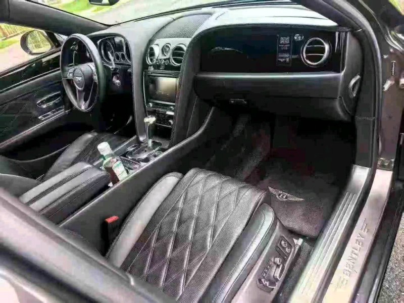 十堰16年宾利飞驰6