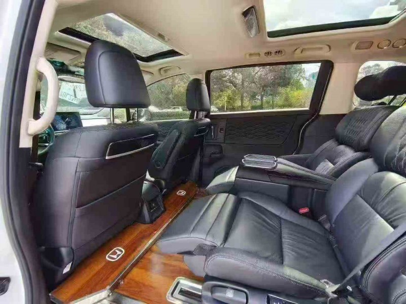 宁波22年本田艾力绅4