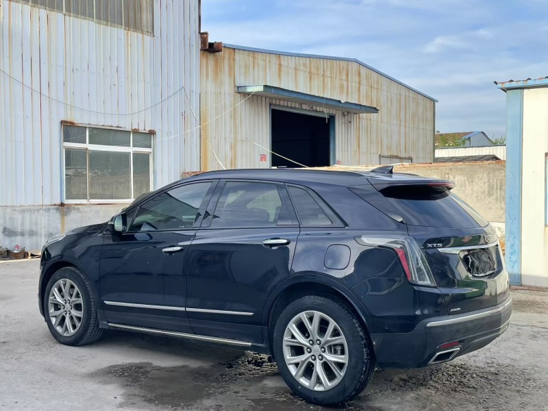 济宁20年凯迪拉克XT58