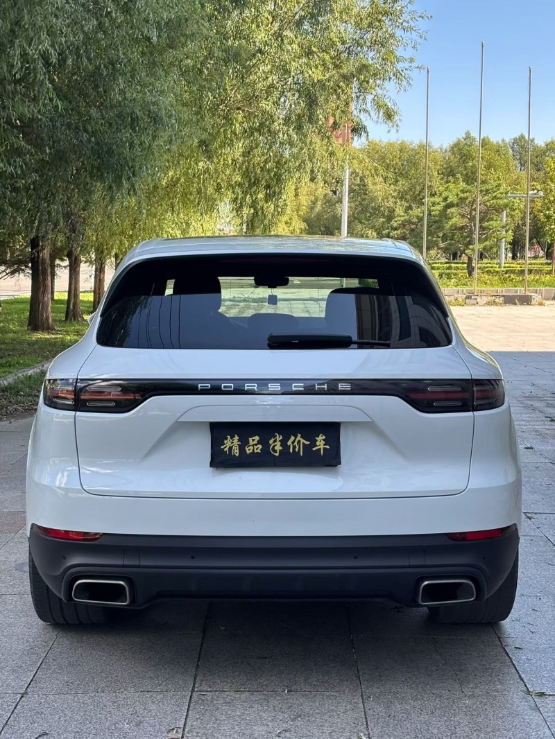 吉林21年保时捷卡宴5